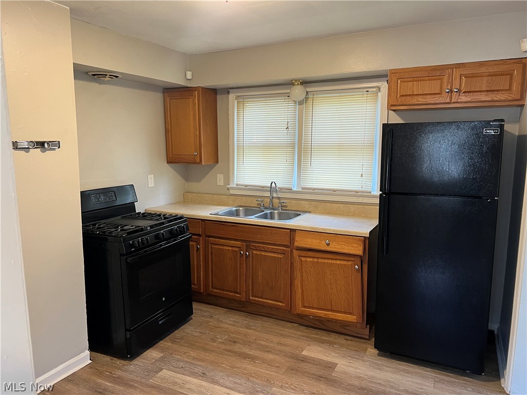 3968 E 147th Street Cleveland OH 44128