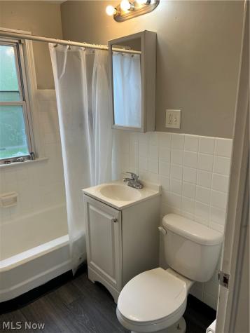 3968 E 147th Street Cleveland OH 44128