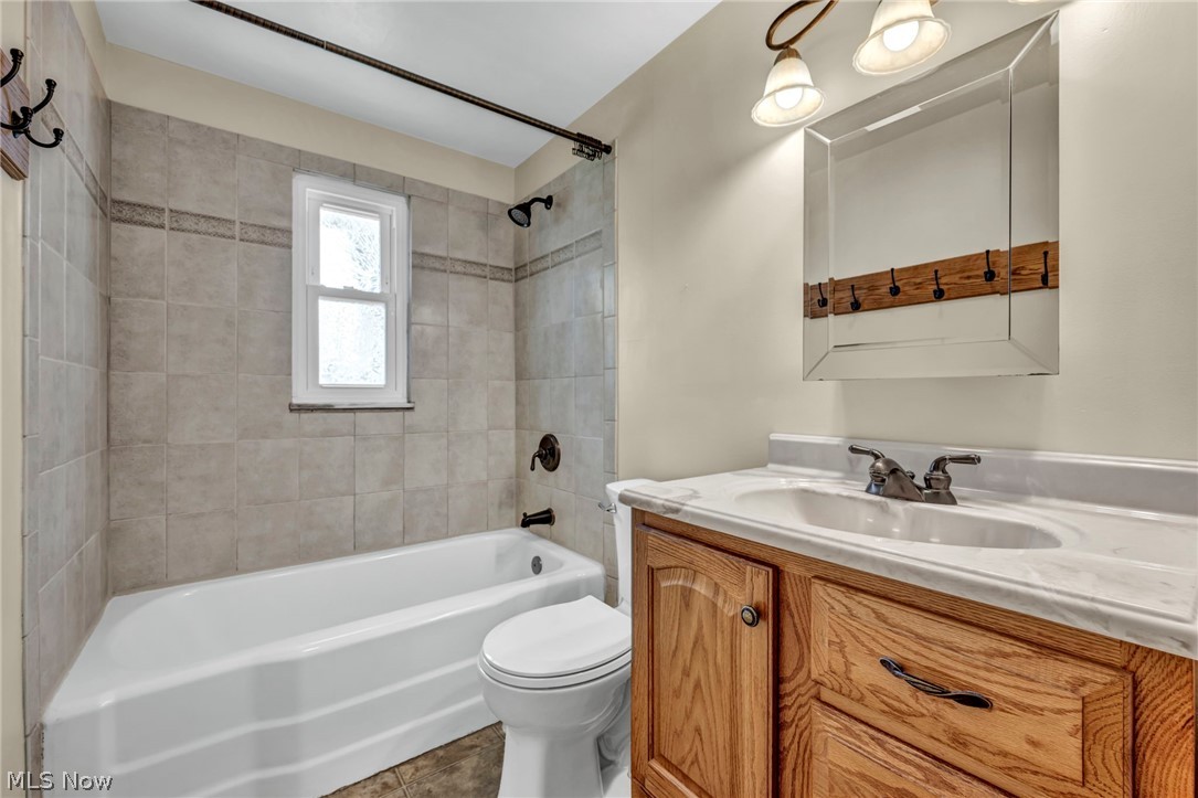 38592 Courtland Drive Willoughby OH 44094