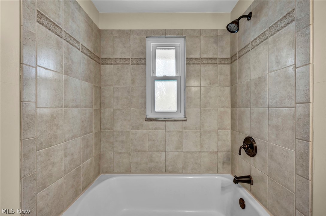 38592 Courtland Drive Willoughby OH 44094