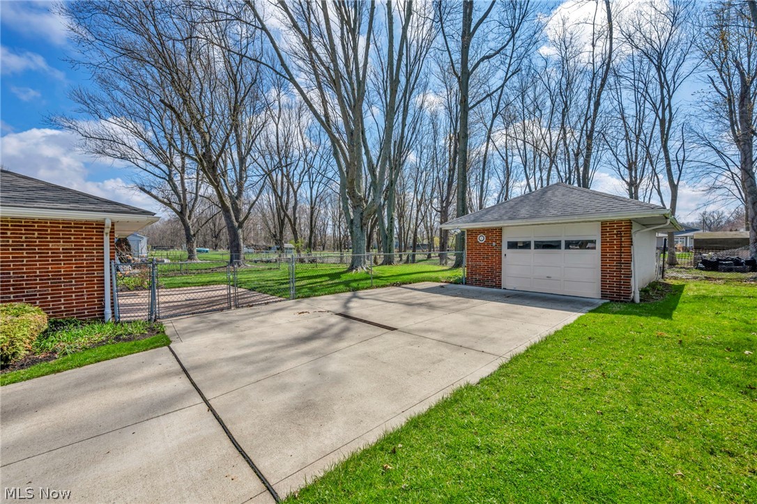 38592 Courtland Drive Willoughby OH 44094