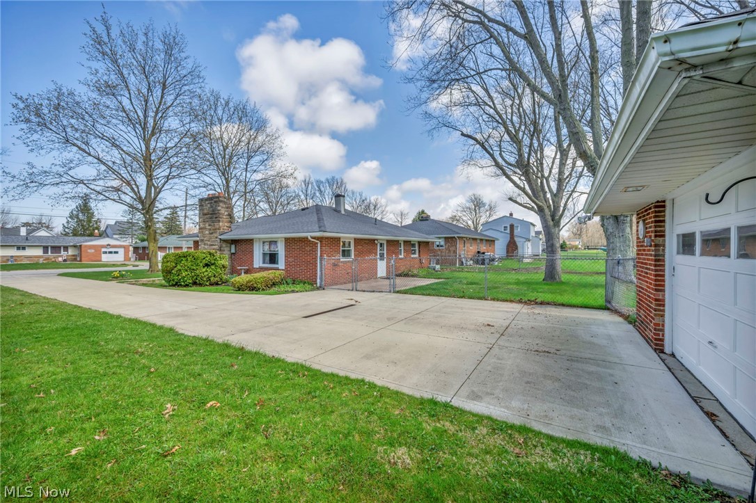 38592 Courtland Drive Willoughby OH 44094
