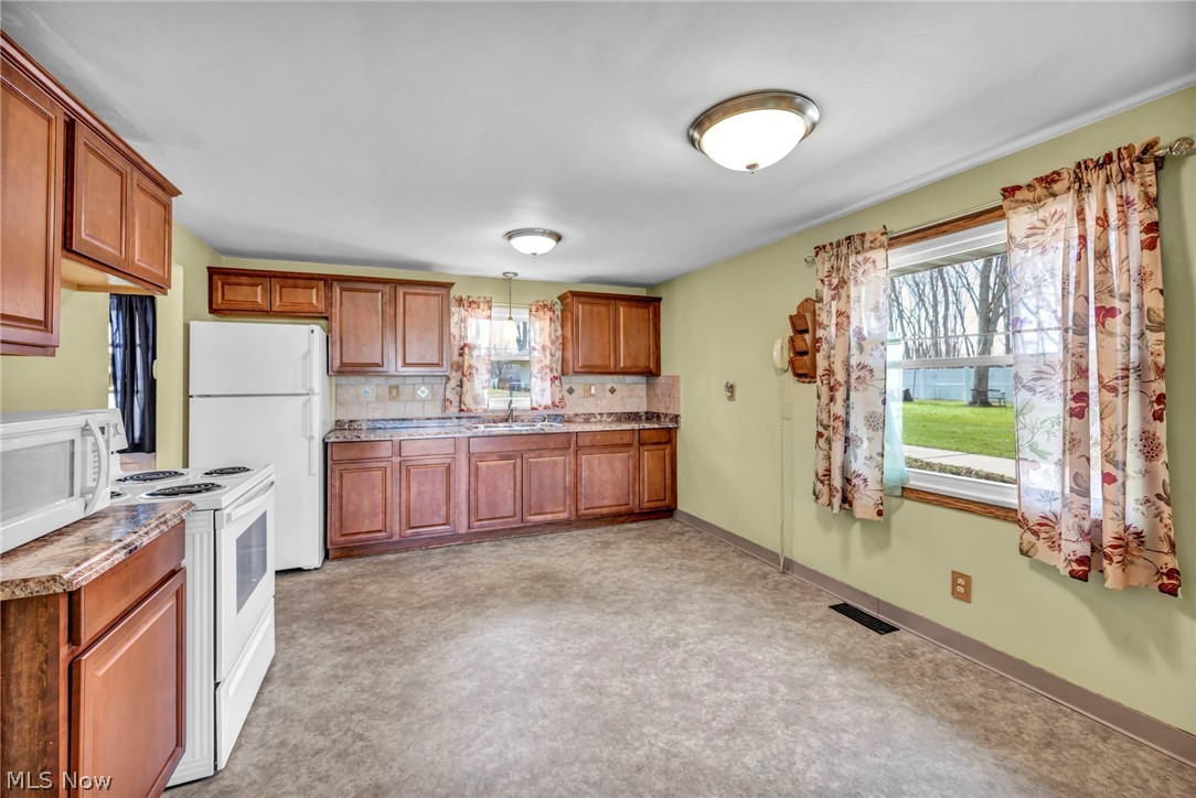 38592 Courtland Drive Willoughby OH 44094