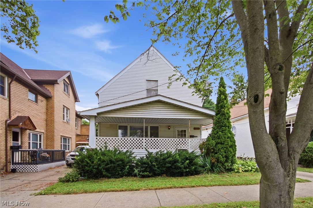 6609 Lansing Avenue Cleveland OH 44105