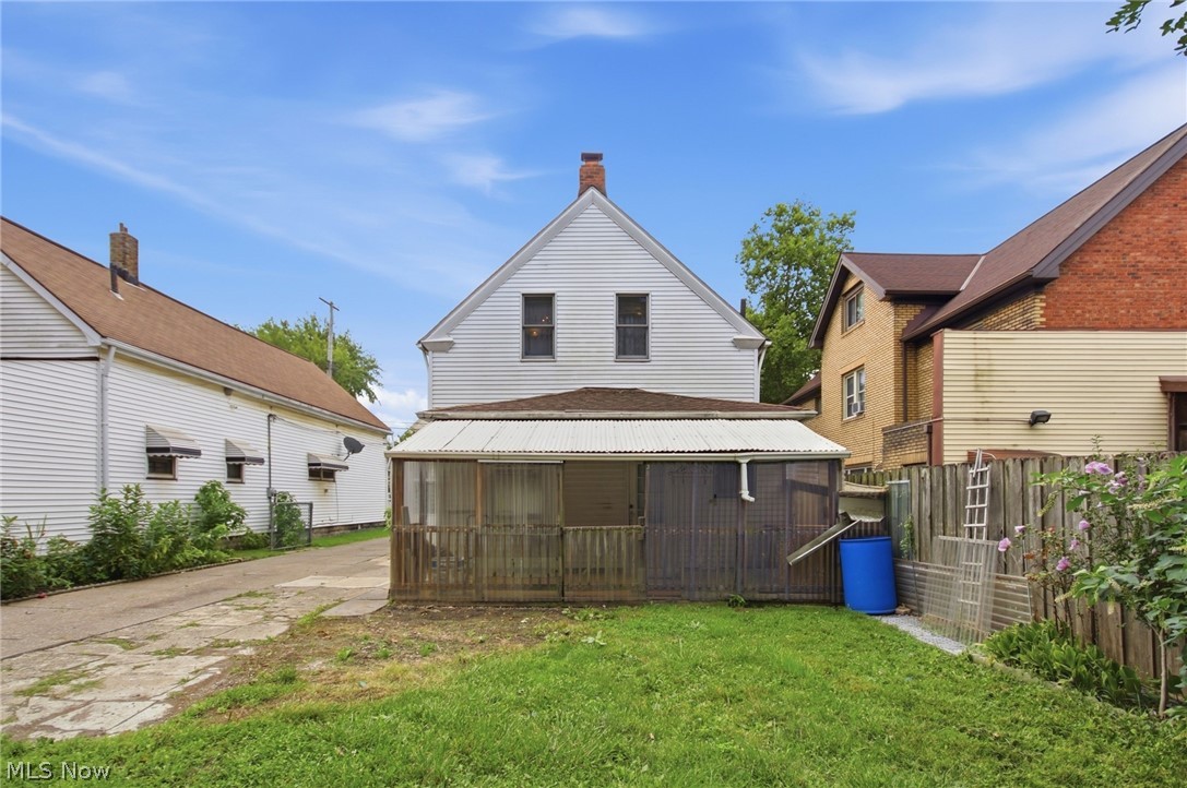6609 Lansing Avenue Cleveland OH 44105