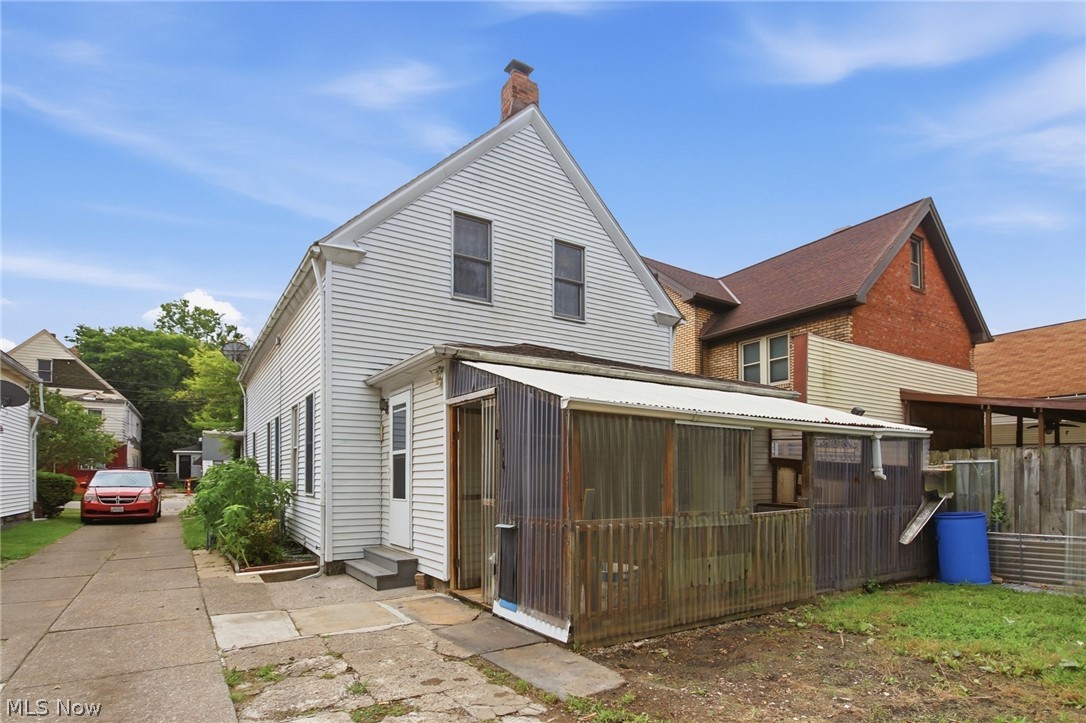 6609 Lansing Avenue Cleveland OH 44105