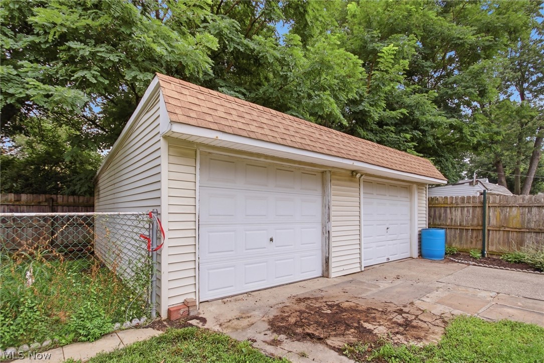 6609 Lansing Avenue Cleveland OH 44105