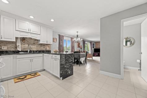 7159 Rustic Oval Independence OH 44131