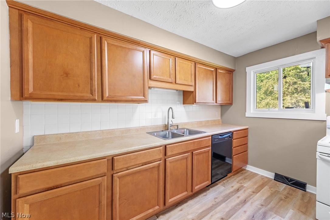 8995 Spring Drive Windham OH 44288