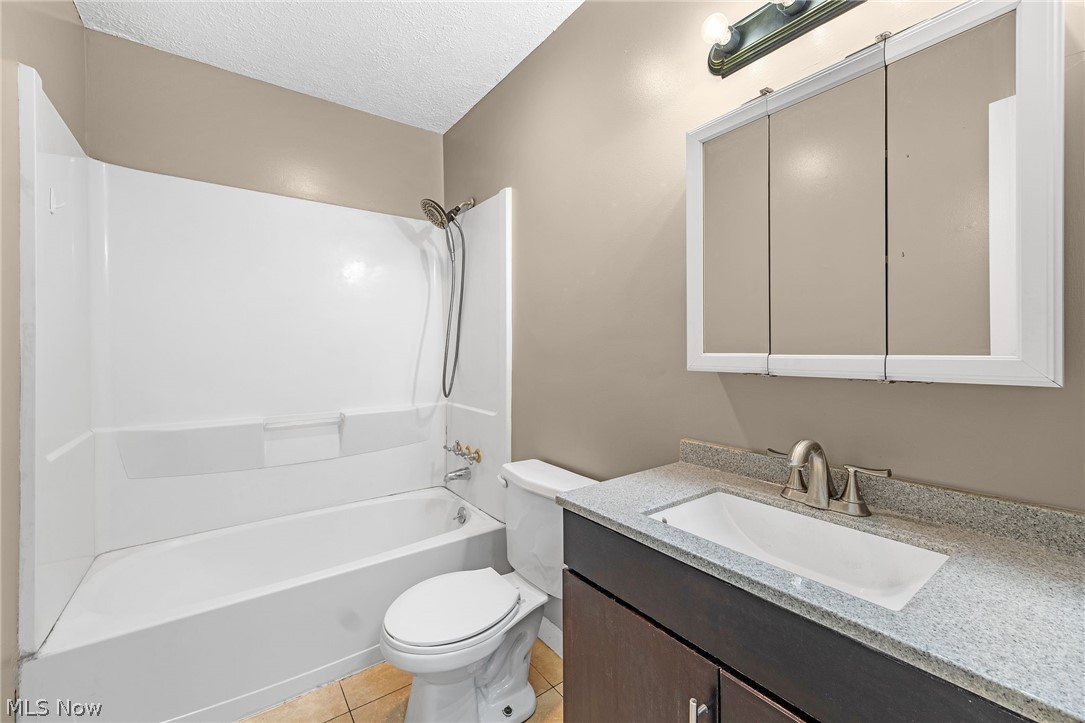 8995 Spring Drive Windham OH 44288