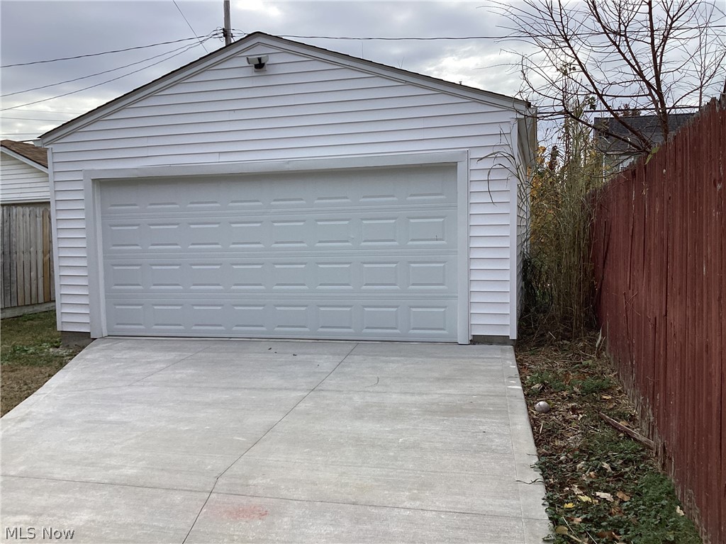 10909 Fortune Avenue Cleveland OH 44111
