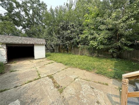 10617 Bryant Avenue Cleveland OH 44108