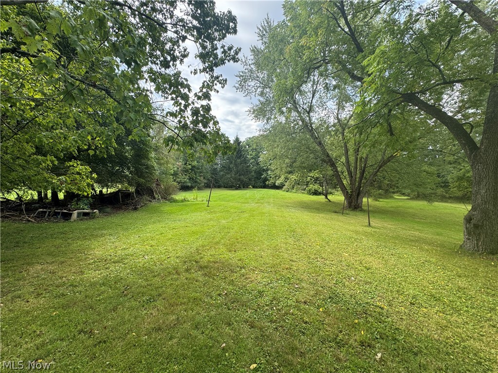 2716 E Water Street Rock Creek OH 44084