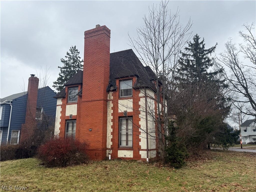 16321 Stockbridge Avenue Cleveland OH 44128