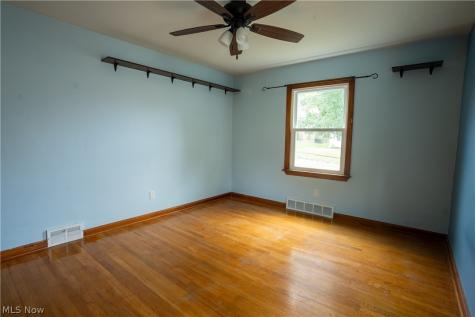 220 Willow Avenue NE Massillon OH 44646