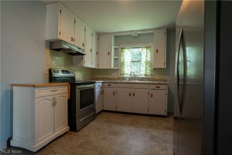 220 Willow Avenue NE Massillon OH 44646