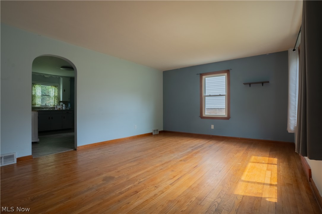 220 Willow Avenue NE Massillon OH 44646