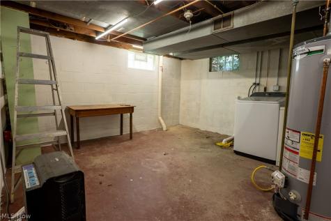 220 Willow Avenue NE Massillon OH 44646