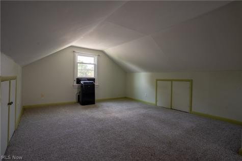 220 Willow Avenue NE Massillon OH 44646