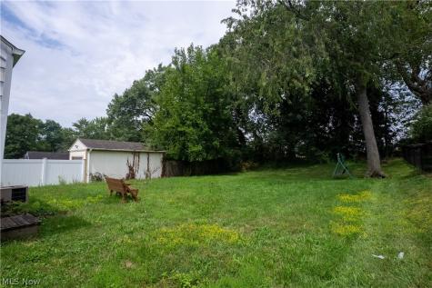 220 Willow Avenue NE Massillon OH 44646