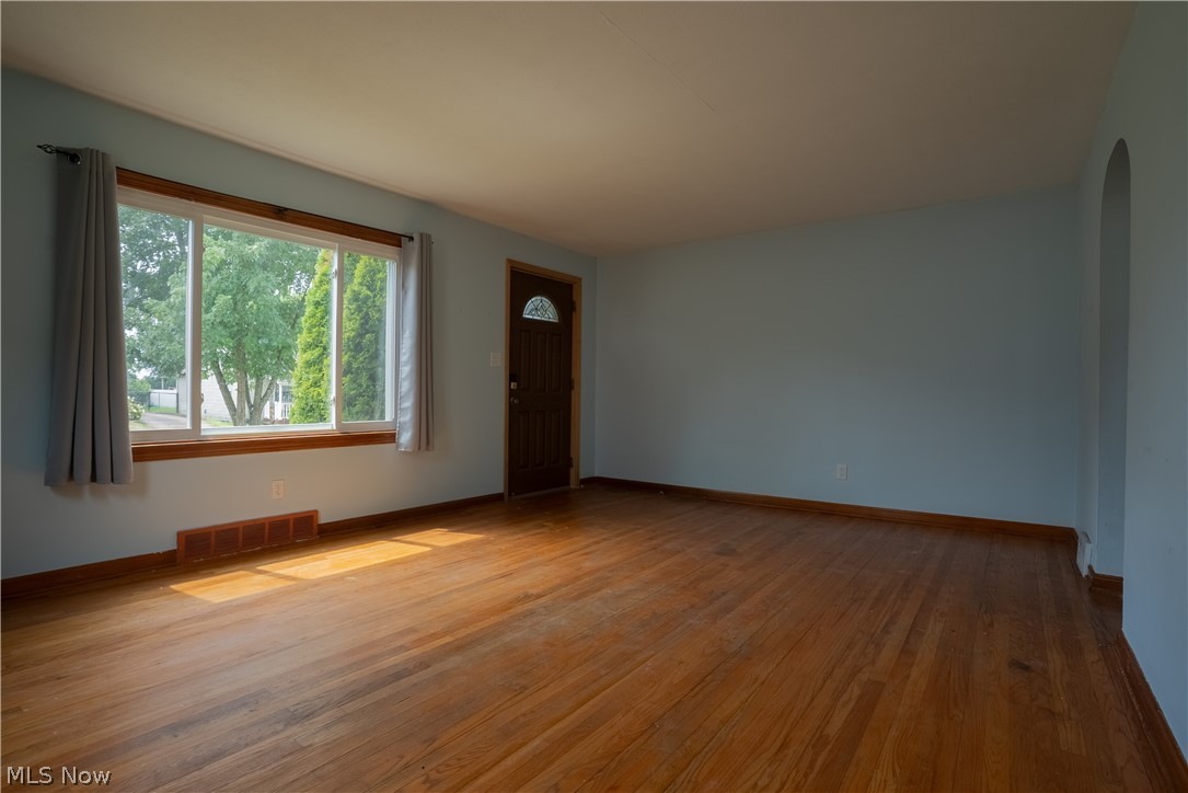 220 Willow Avenue NE Massillon OH 44646