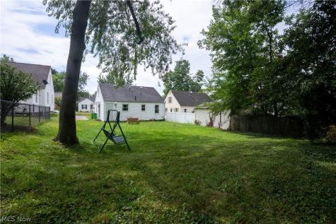 220 Willow Avenue NE Massillon OH 44646