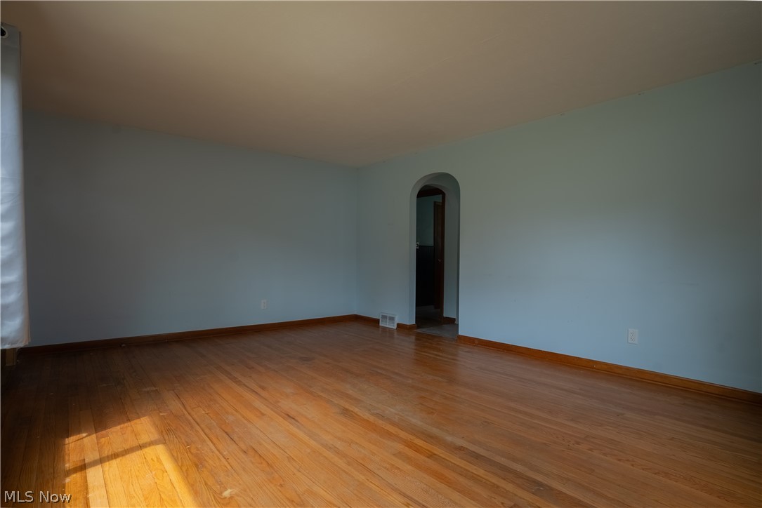 220 Willow Avenue NE Massillon OH 44646