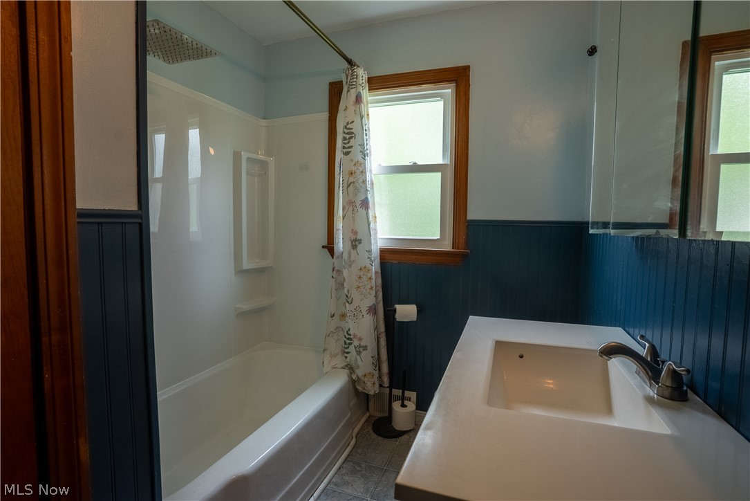 220 Willow Avenue NE Massillon OH 44646