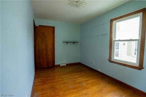 220 Willow Avenue NE Massillon OH 44646
