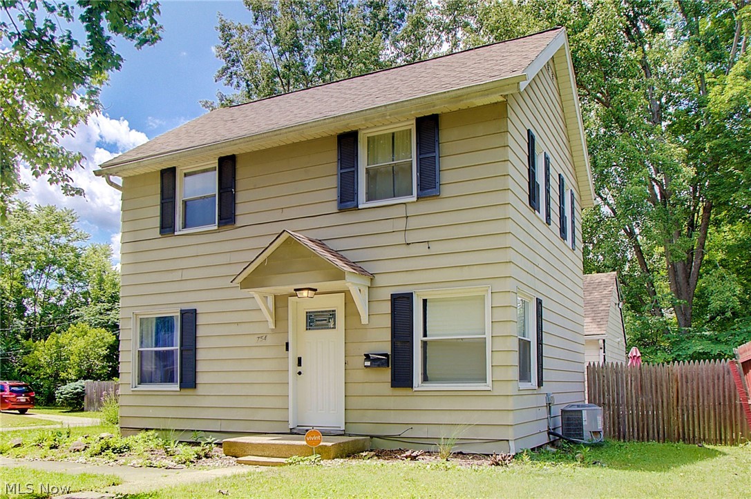 754 Hayden Avenue Akron OH 44320