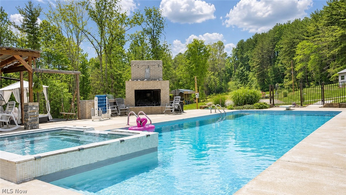 3368 Lowe Lane Mcconnelsville OH 43756