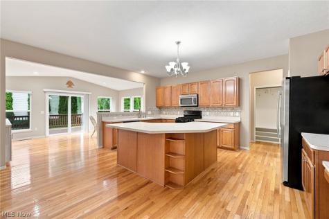 465 Wilmington Drive Broadview Heights OH 44147