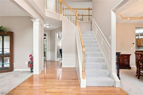 465 Wilmington Drive Broadview Heights OH 44147