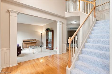465 Wilmington Drive Broadview Heights OH 44147