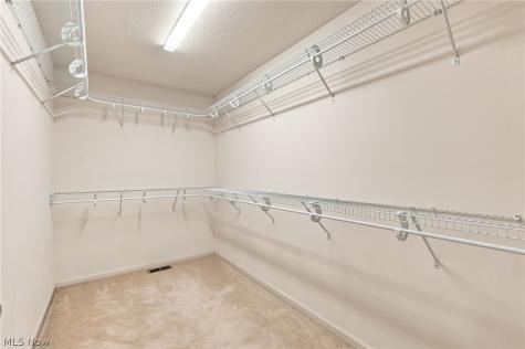 465 Wilmington Drive Broadview Heights OH 44147