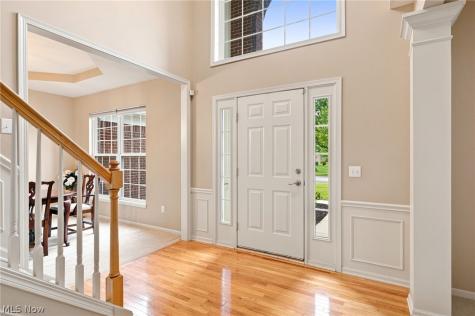 465 Wilmington Drive Broadview Heights OH 44147