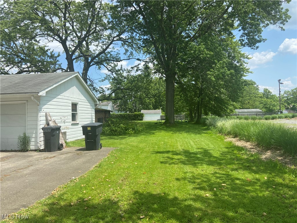 555 NW Hall Street NW Warren OH 44484