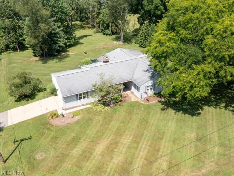1726 Orchard Drive Akron OH 44333