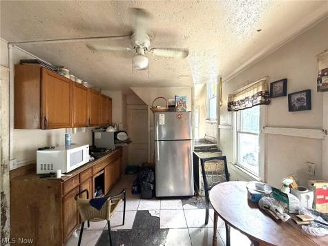 2150 W 81st Street Cleveland OH 44102