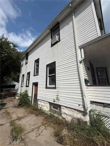 2150 W 81st Street Cleveland OH 44102