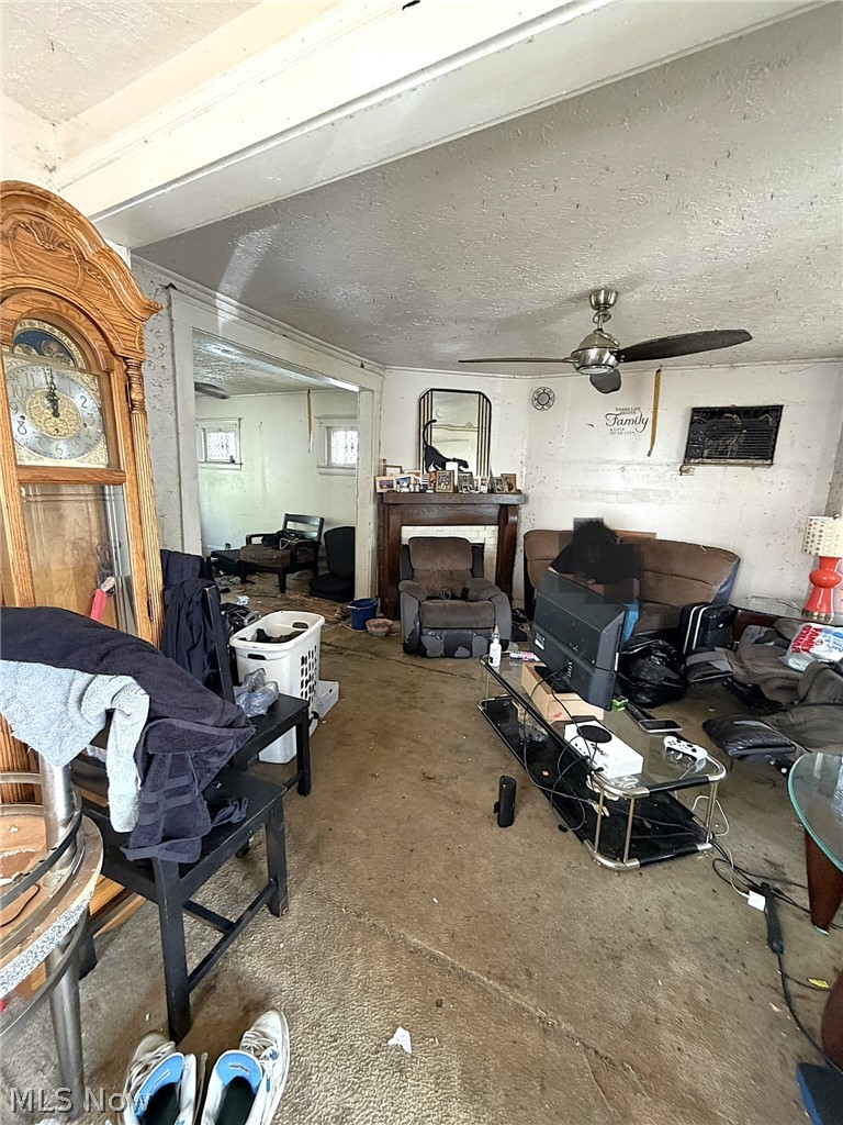 2150 W 81st Street Cleveland OH 44102