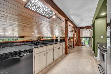 6718 Case Road North Ridgeville OH 44039