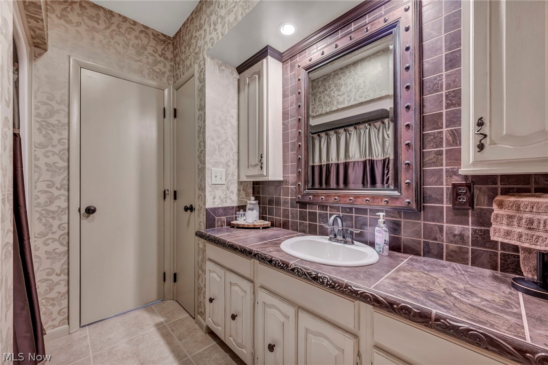 6718 Case Road North Ridgeville OH 44039