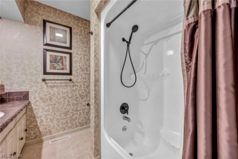 6718 Case Road North Ridgeville OH 44039