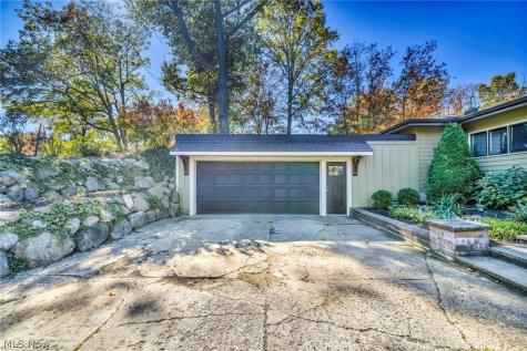 6718 Case Road North Ridgeville OH 44039