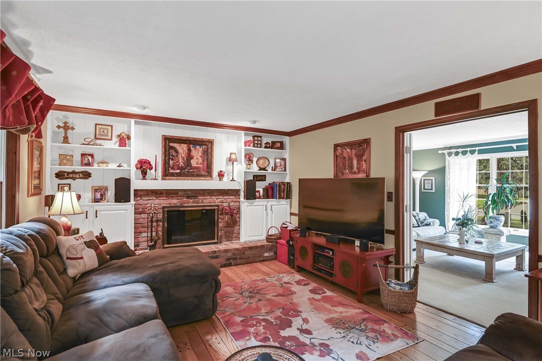 577 Debbington Drive Bay Village OH 44140