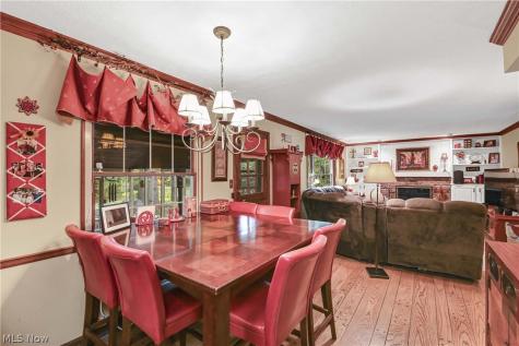 577 Debbington Drive Bay Village OH 44140