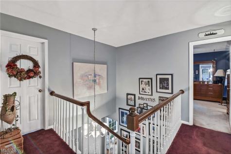 577 Debbington Drive Bay Village OH 44140