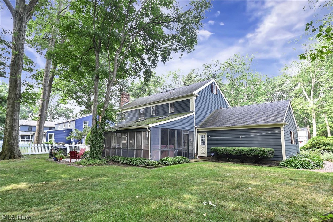 577 Debbington Drive Bay Village OH 44140