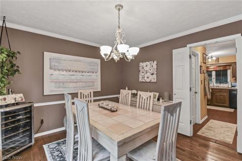 577 Debbington Drive Bay Village OH 44140